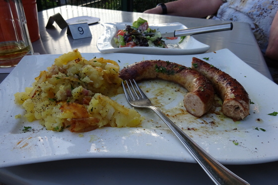 03-DSC01723-Bratwurst-560