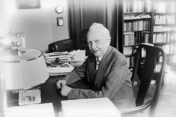 Karl Jaspers 1966 - Com_L15-0722-0001-0002, denoise, Black+white, impaint, pse7-560 Karl Jaspers 1966 - Com_L15-0722-0001-0002, denoise, Black+white, impaint, pse7-560
